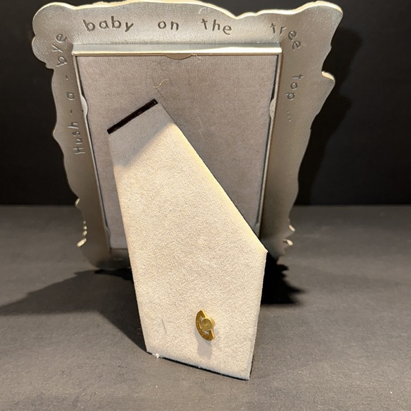 Vtg ROYAL SELANGOR 🌼 Signed 1995 Pewter Frame Musical Plays Hush a bye Baby! - Picture 3 of 13